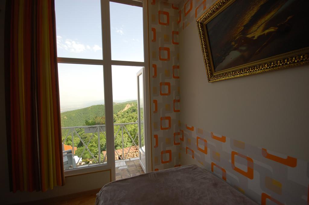 Lelis Guest House Signagi Exterior foto